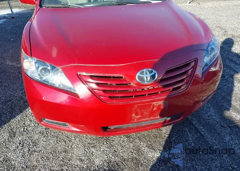 2007 Toyota Camry Hybrid z USA, uszkodzony, nr VIN JTNBB46K473039200